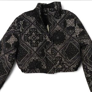 NWT Elodie women’s Black and white Paisley puffer coat size M